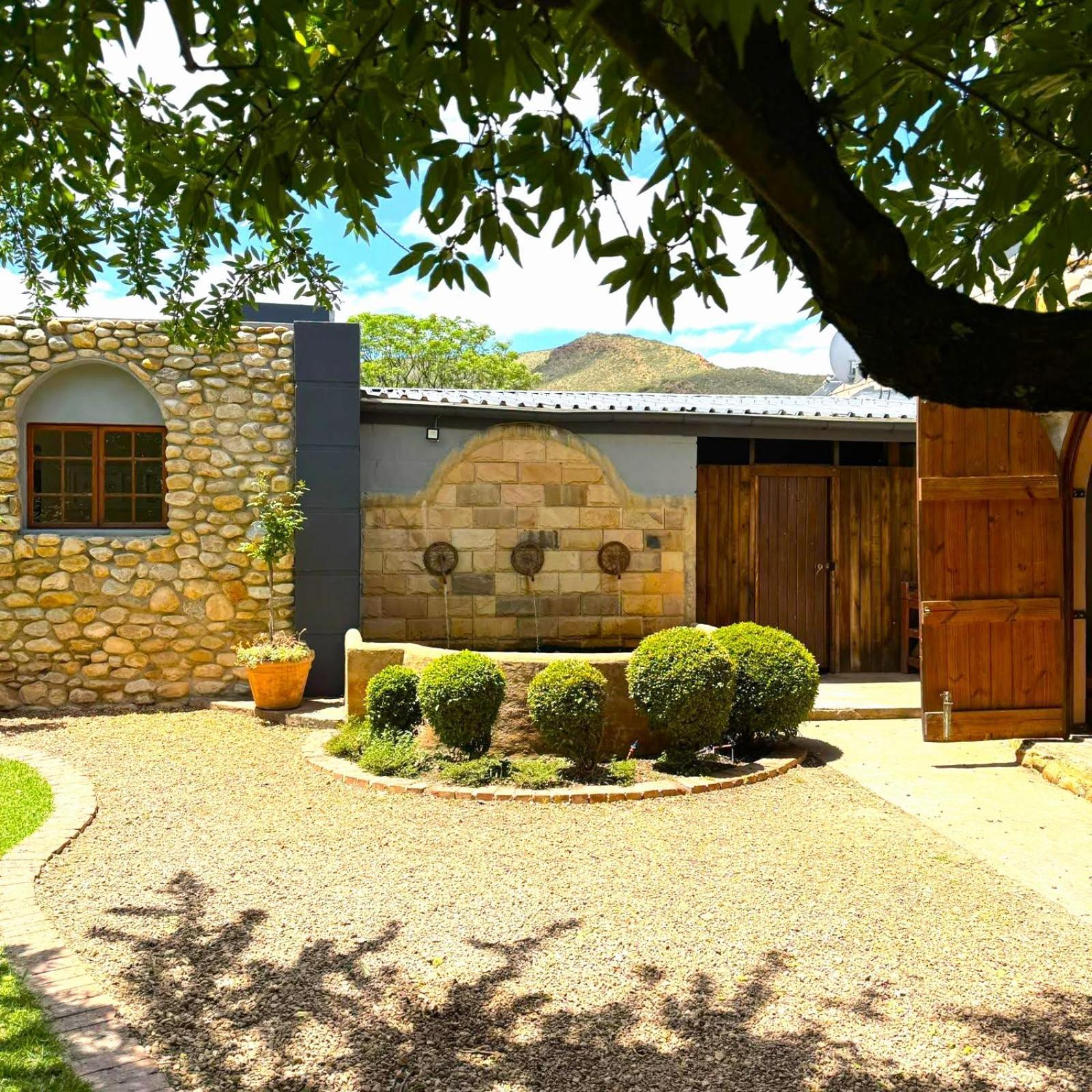 Отель Oaksrest Vineyards Guest Farm Ледисмит Экстерьер фото
